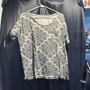 Old Navy T-shirt